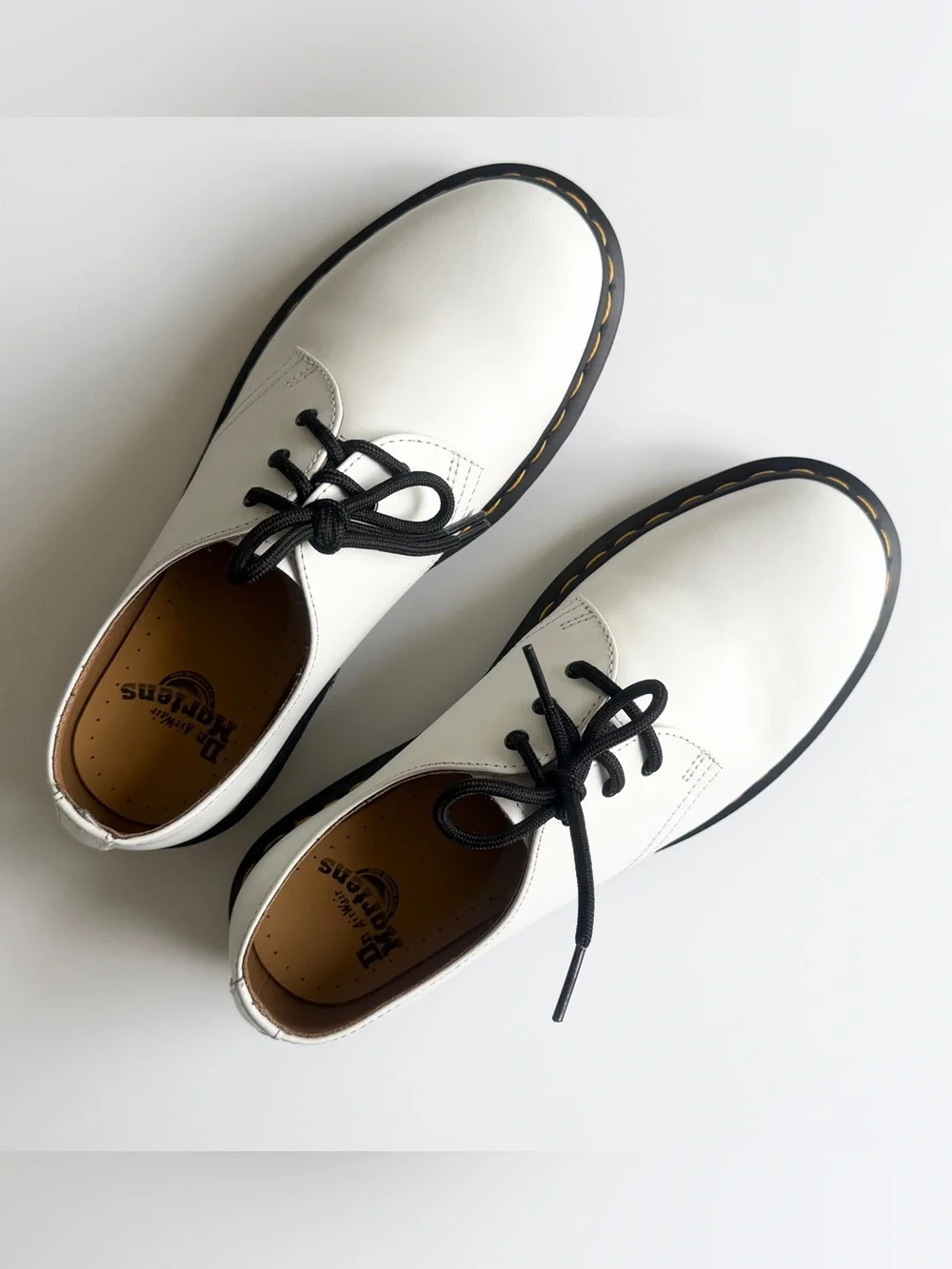 Doc Dr Martens SIZE 7 white 1461 leather Oxford shoes